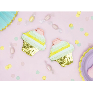 pinata cake 2