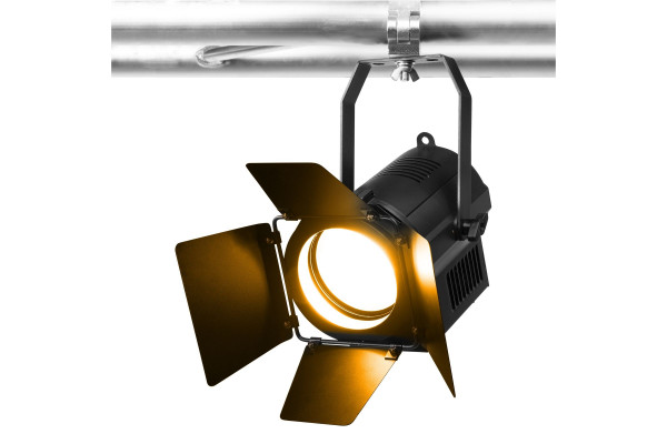 projecteur fresnel leds blanch chaud effets