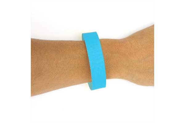 bracelets identification bleu papier