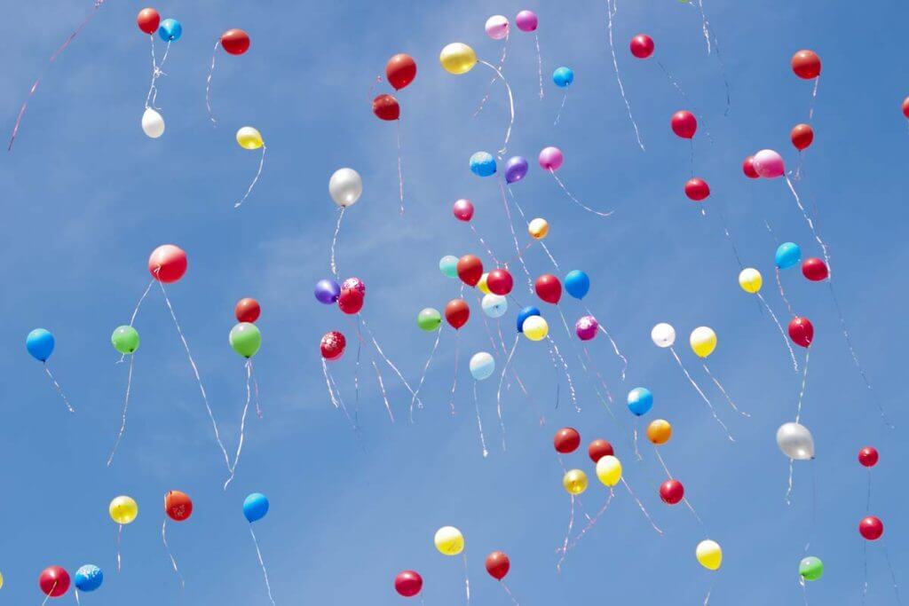 Comment gonfler un ballon à l'hélium ?