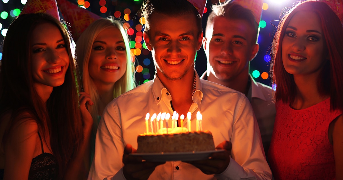 Comment organiser une soirée anniversaire 20 ans originale ?