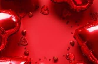 ballons-en-coeur-rouge-saint-valentin