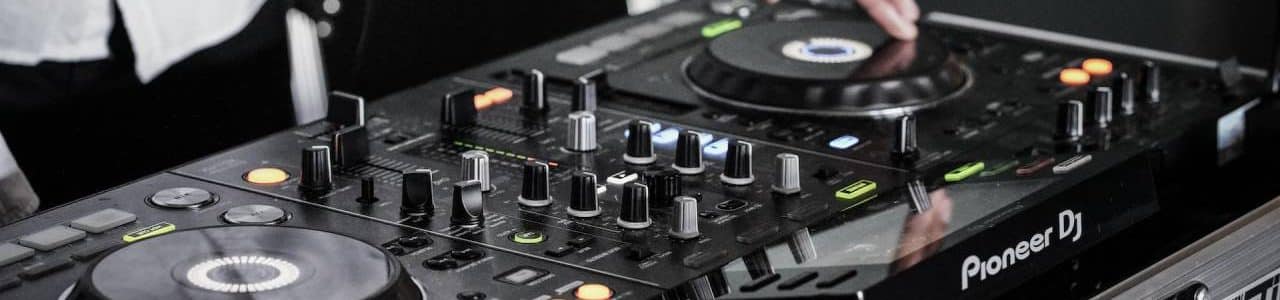 Quels matériels DJ choisir pour commencer ? Le guide d'achat