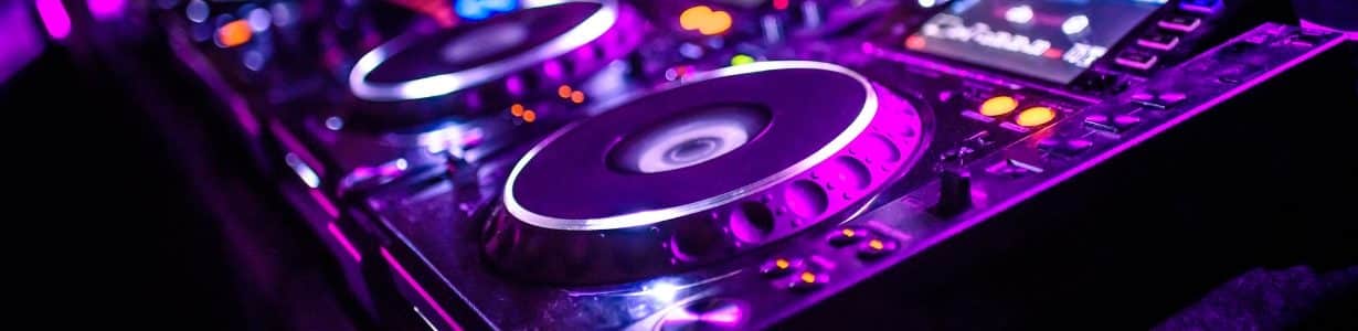 table de mixage DJ