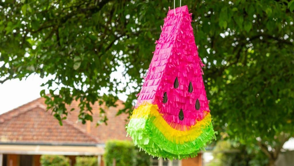 Comment remplir une piñata pour adultes ?